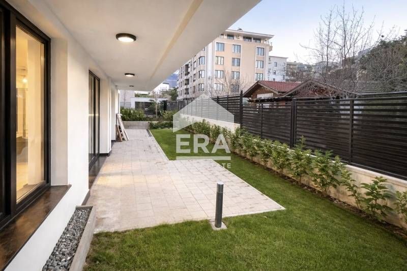 Дава се под наем Тристаен апартамент в София, Кръстова вада - 123 кв.м за 1396.38 € - Снимка #2