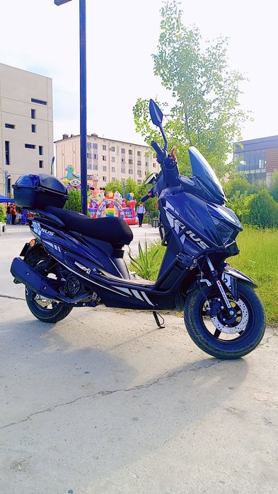 SKUTER avenus moto