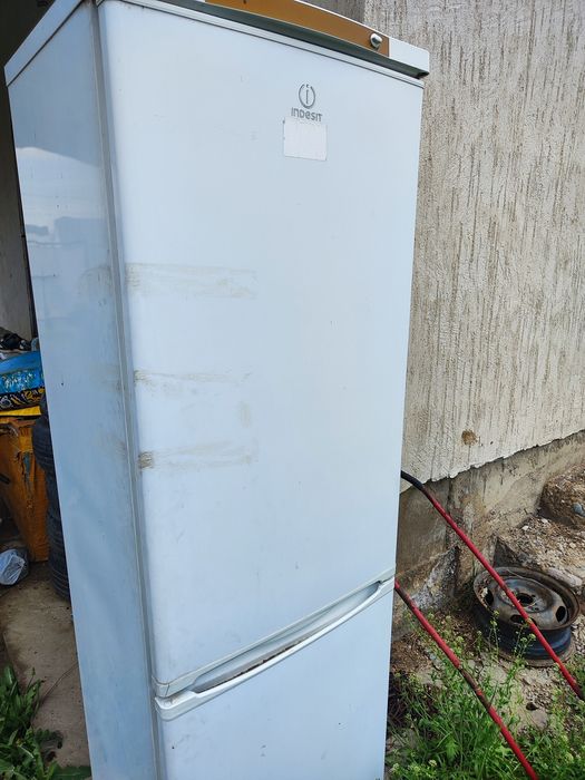 Холодильник продам на запчасти