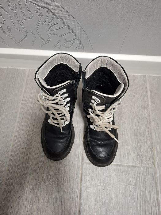 Ботинки осень зима  для девочек 34 р.