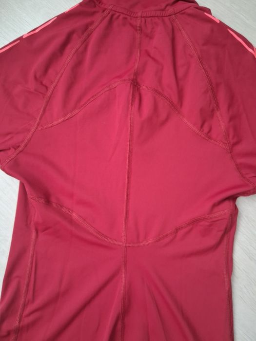 Vând tricou de Compresie Acsis mărimea S  Dama