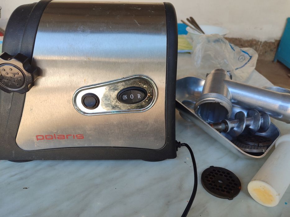 Мясорубка электрическая