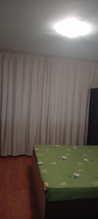 De închiriat camera camin baie și bucătărie la comun, zona  scupi,