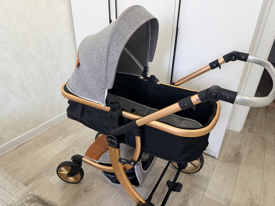 Продам детскую коляску б/у