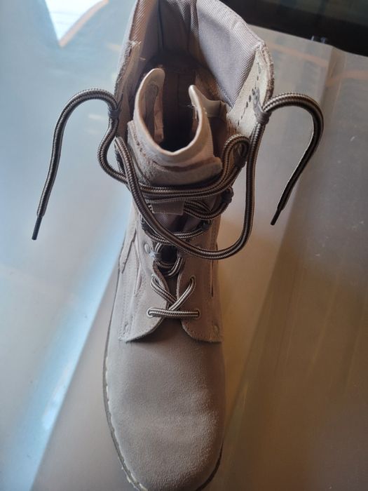 Bocanci militari