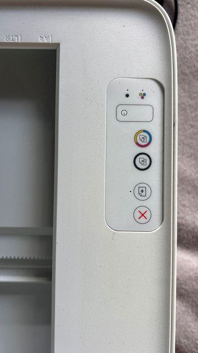 Imprimantă multifuncțională HP DeskJet 2320 – stare impecabilă, cu cabluri incluse