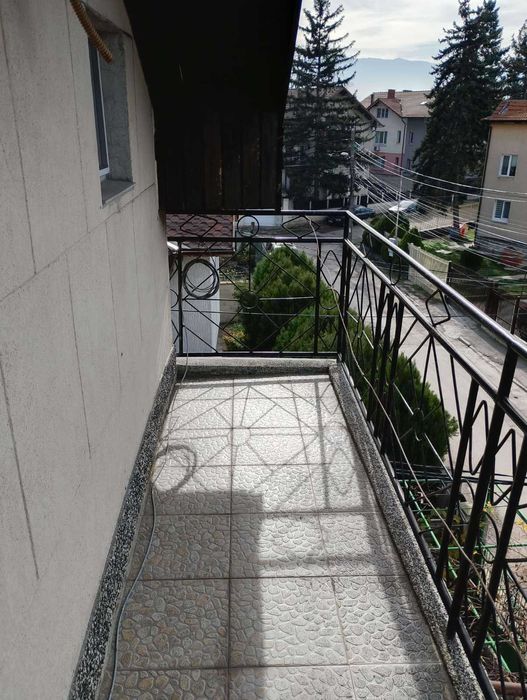 Етаж от къща в кв.Обеля