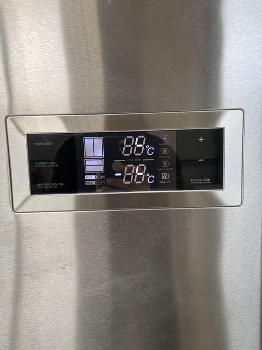 Хладилник двукрил slide by slide