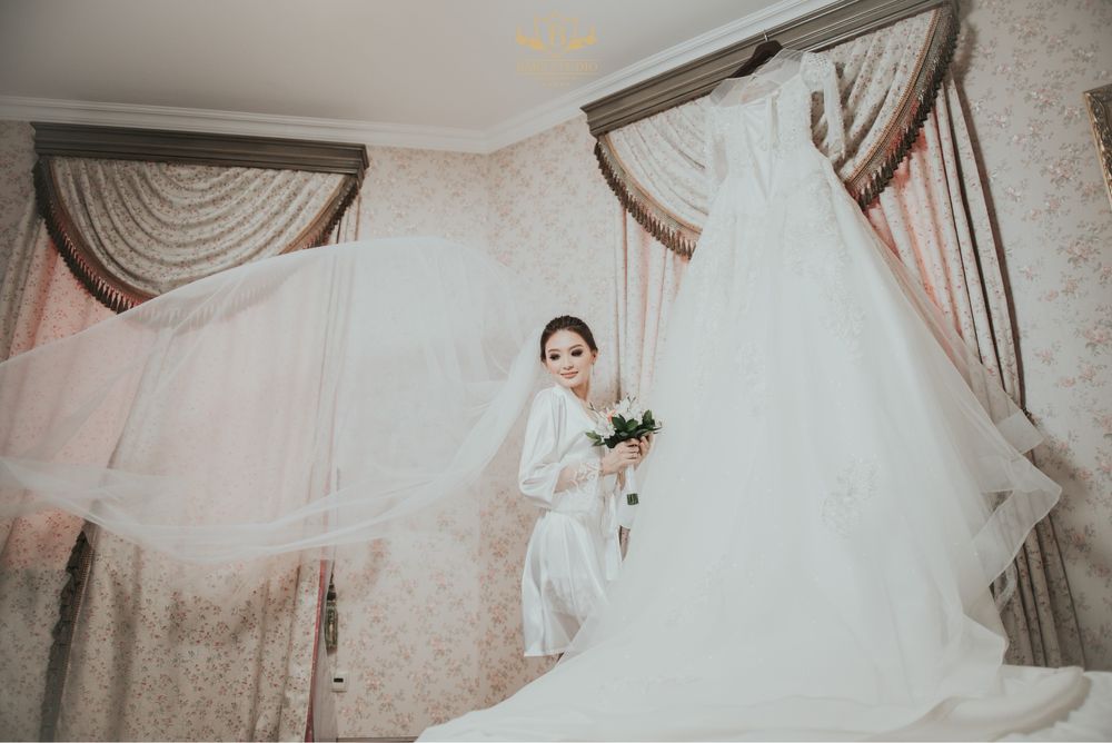 Продам свадебное платье