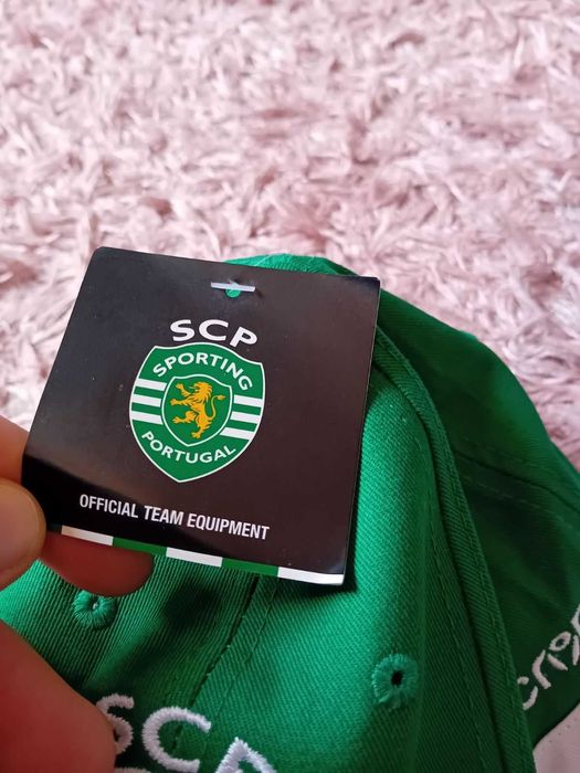 Чисто нова оригинална шапка на Спортинг Лисабон