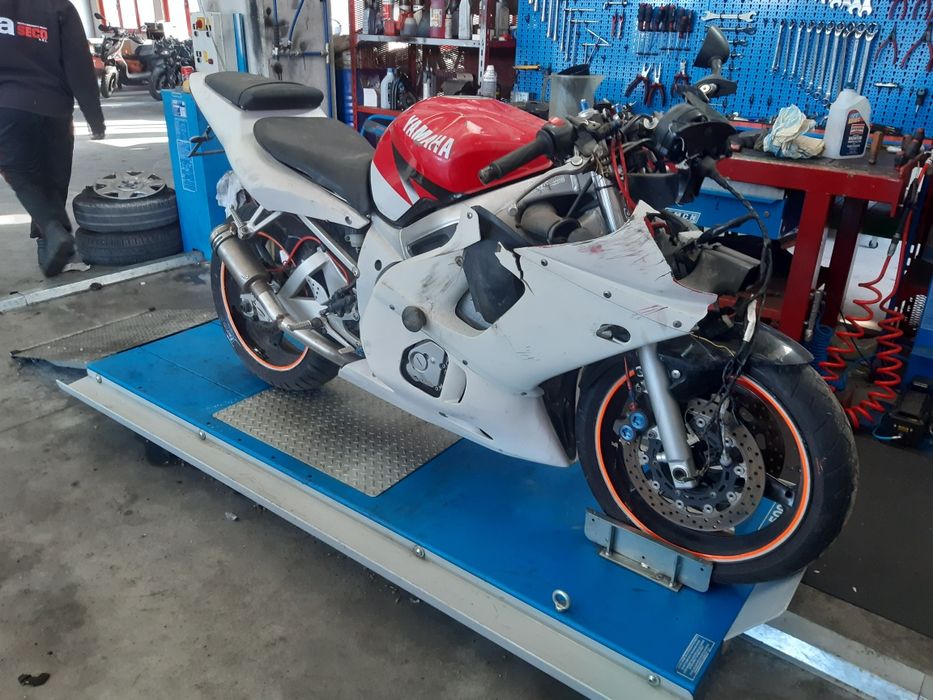 Ямаха Р6 99-04,04-05(yamaha R6)-на части