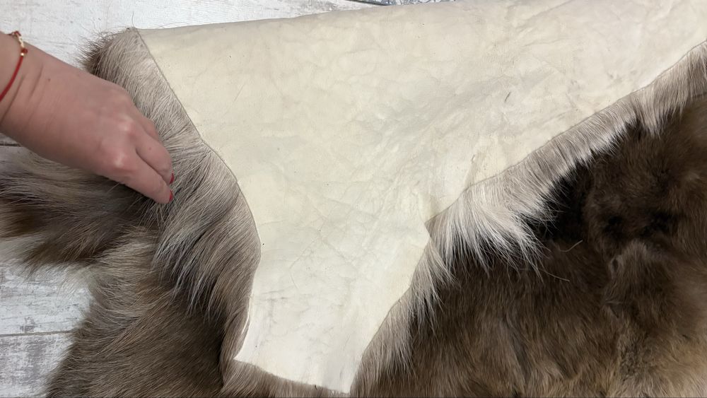 Естествена кожа от северен елен нова