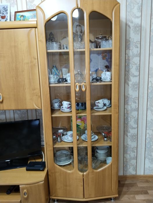 Продам стенку недорого