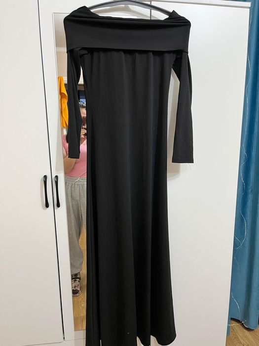 Платья вечерная.