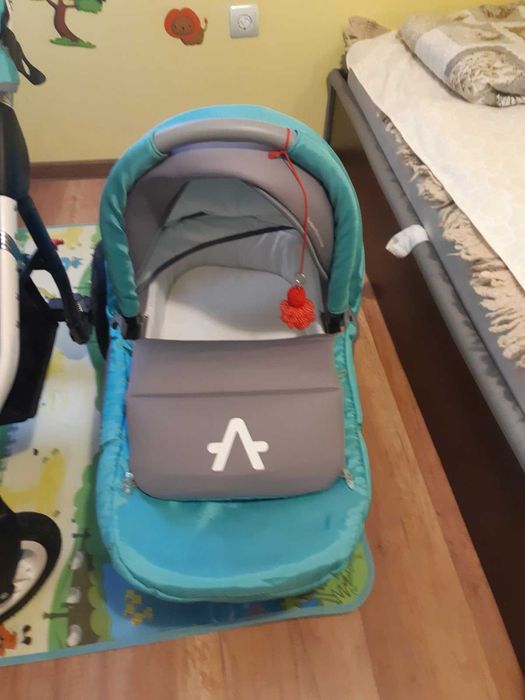 Детска комбинирана количка