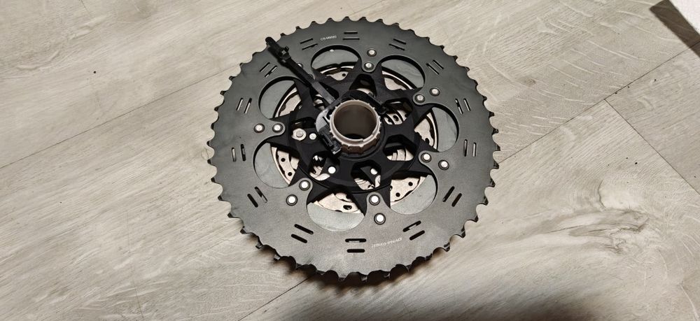 Pinioane Shimano Deore XT CS M8000 11 viteze