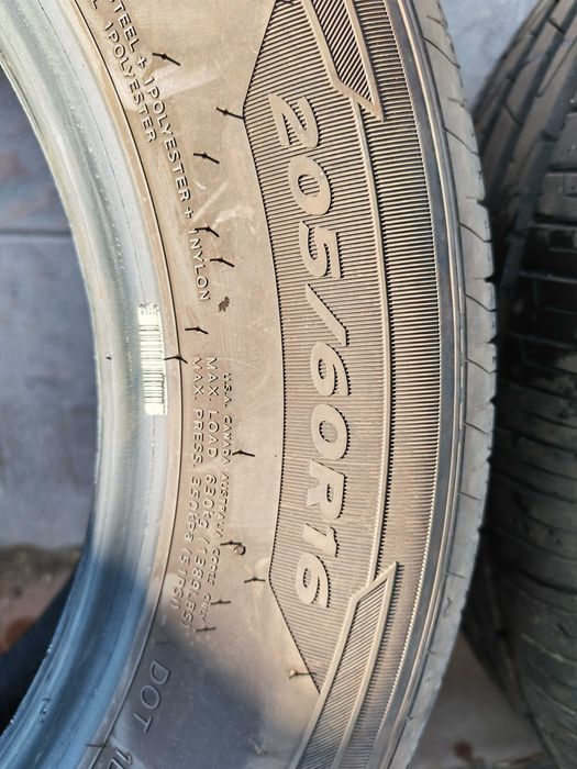 Vând 4 anvelope de vară  HANKOOK 205/60/16