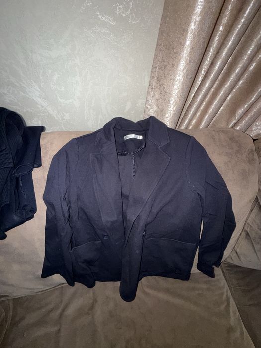 Продам школьную форму для девочки 2 - 3 класс.