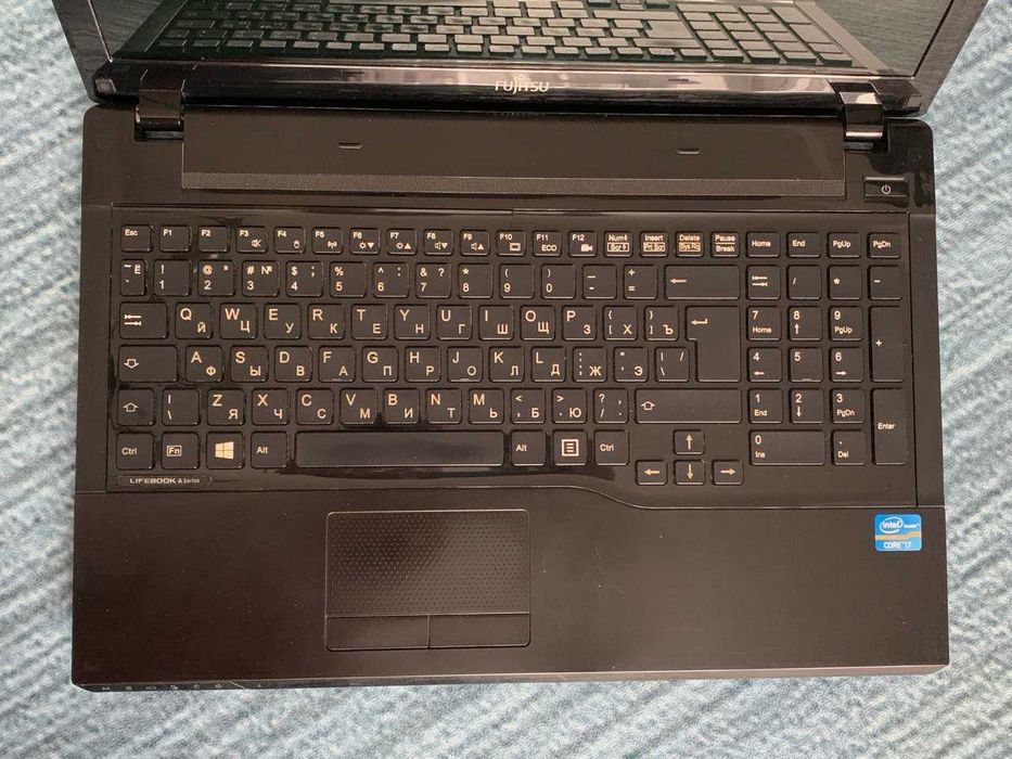 Ноутбук Fujitsu Lifebook