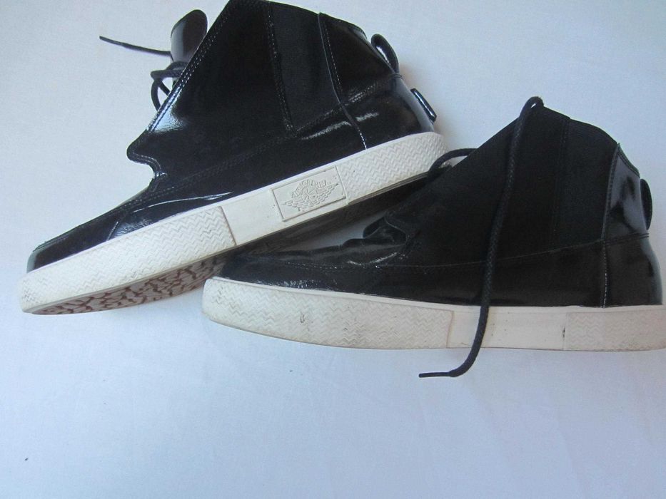 Ghete Jordan AIR 2 Grown, piele,mas. 44, noi,!DEZLIPITE lateral!