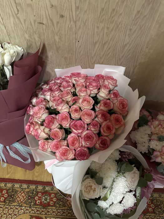Цветы б/у сегодня подарили