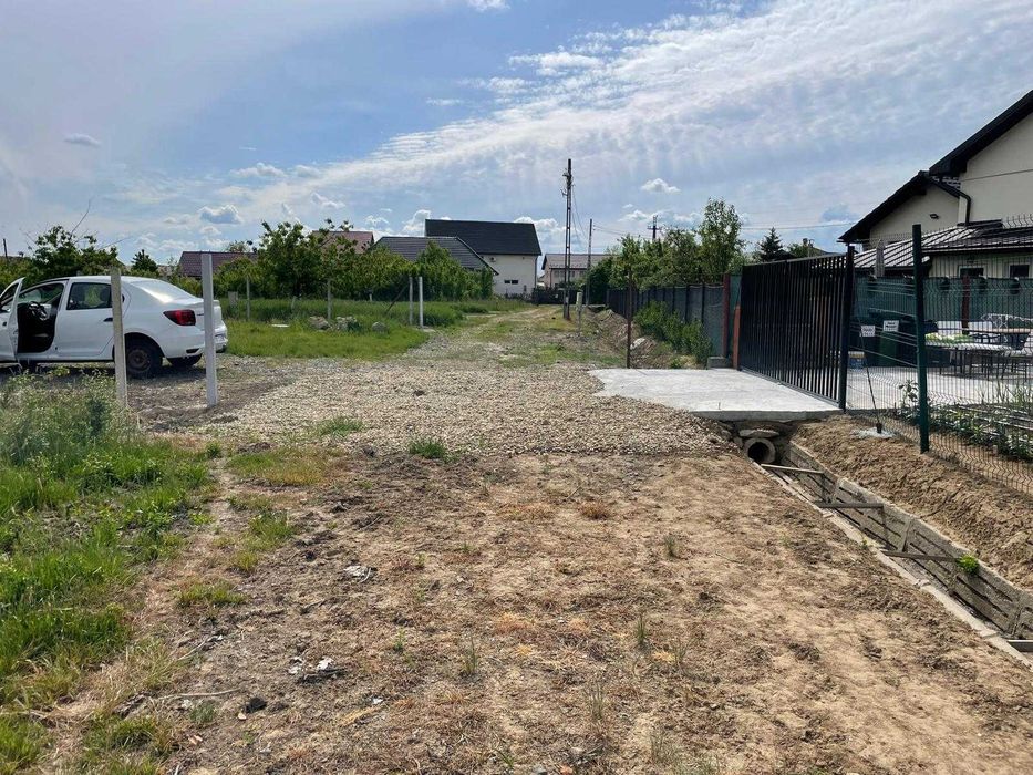 3463 mp teren intravilan Seini de vanzare, toate utilitățile, construibil, plat