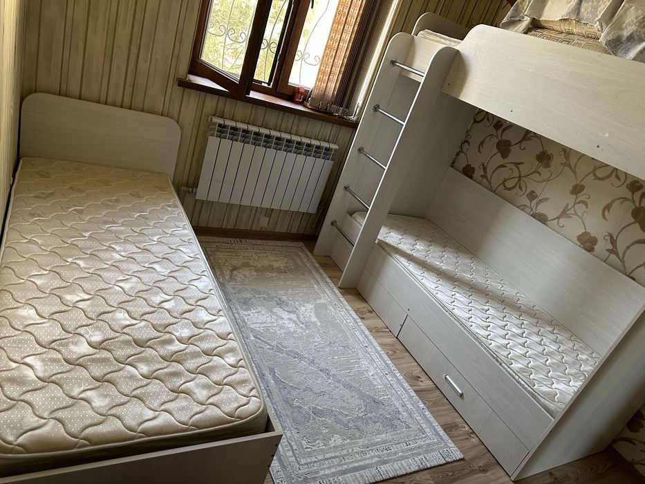 Срочно продам двухярусная кровать и один по отдельности