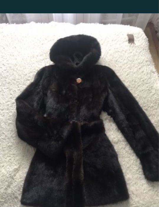 Продаю норковую шубу