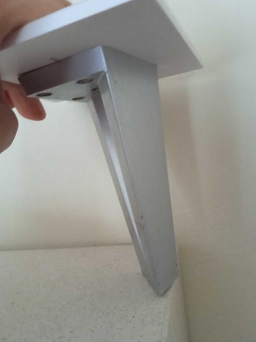 Крака метални за мебели, 2 бр.