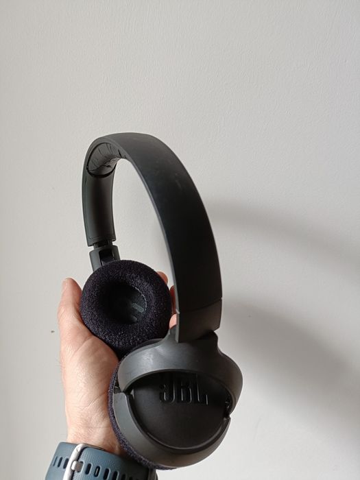 Căști JBL wireless cu microfon