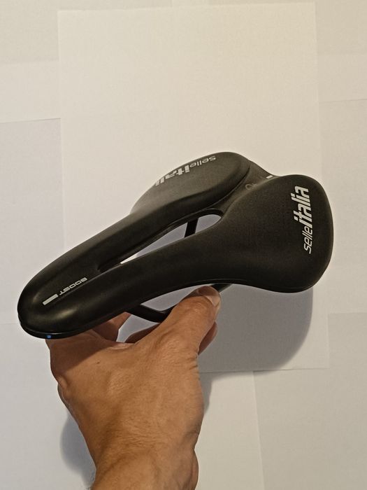 Vând sa scaun cursiera Selle Italia