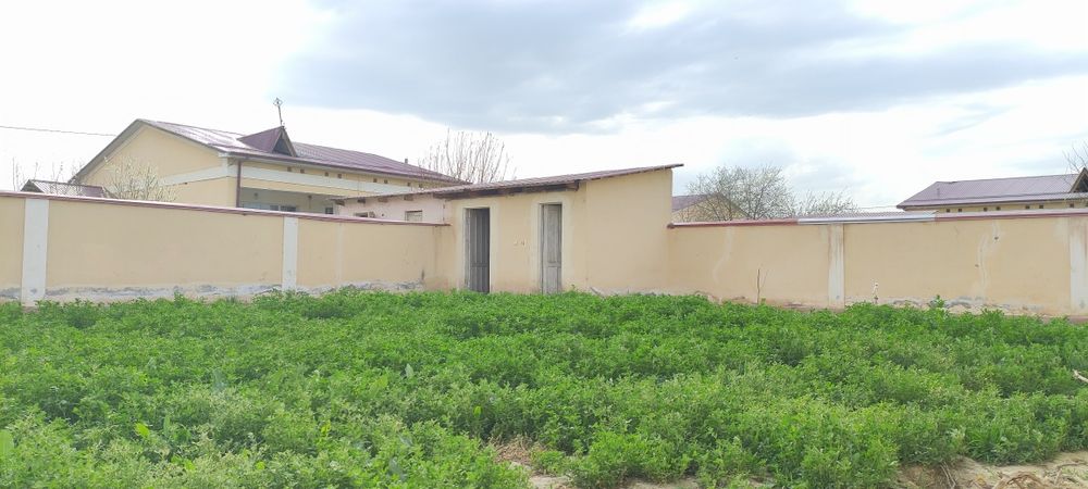 Ёйилма котеж сотилади