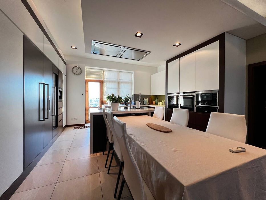 Ойбек Аренда Имперял 5 комнт а уютная квартира в новостройке