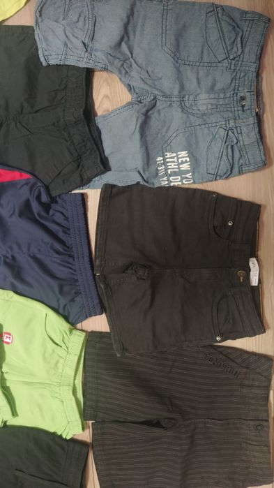 Лот къси панталони 4г