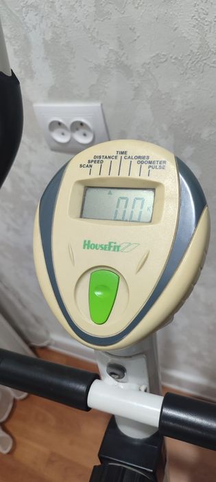 Велотренажёр HouseFit
