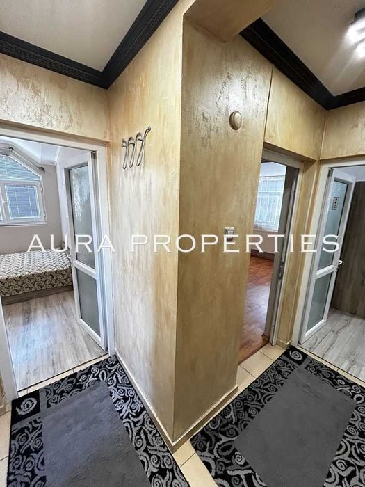 Дава се под наем Тристаен апартамент в Разград, Център - 71 кв.м за 331.5 € - Снимка #3