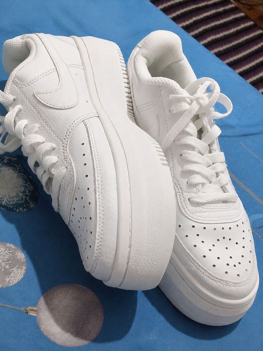 Adidași dama Nike