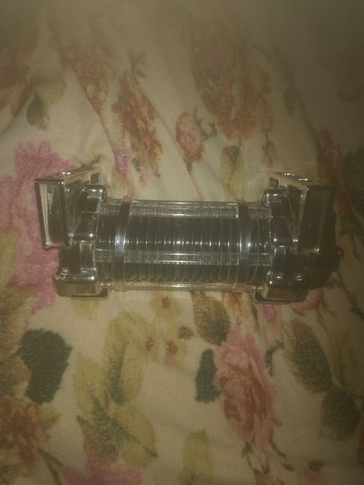 Конденсатор для акустики12 V 3 фарада