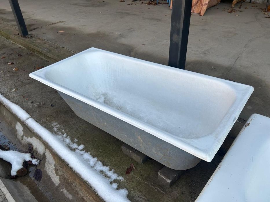 Чугунная ванна, 3 шт.