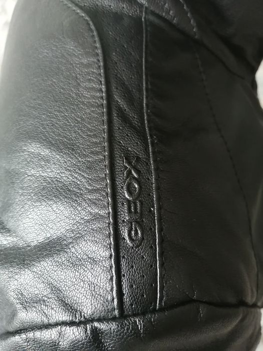 Продам кожаную куртку