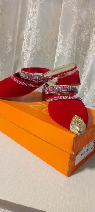 Holati yangiday olsangiz pulini kelishamz