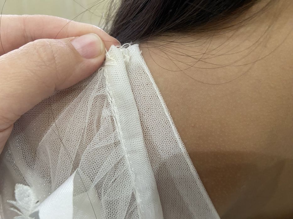 Продам белое бальное платье для девочки