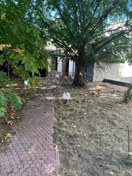 Продава се Къща в Пловдив, Прослав - 1952 кв.м за 384 €/кв.м - Снимка #3