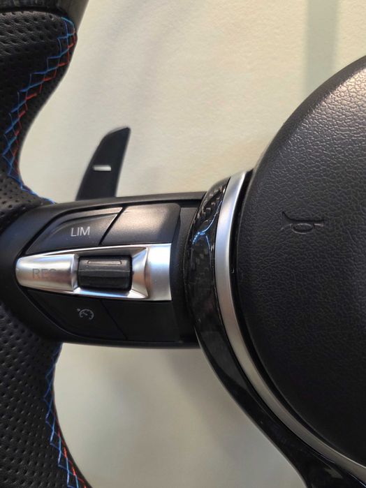 М спорт карбонов волан за БМВ Ф10 Ф11 Ф07 BMW F10 F11 F07 с дисплей