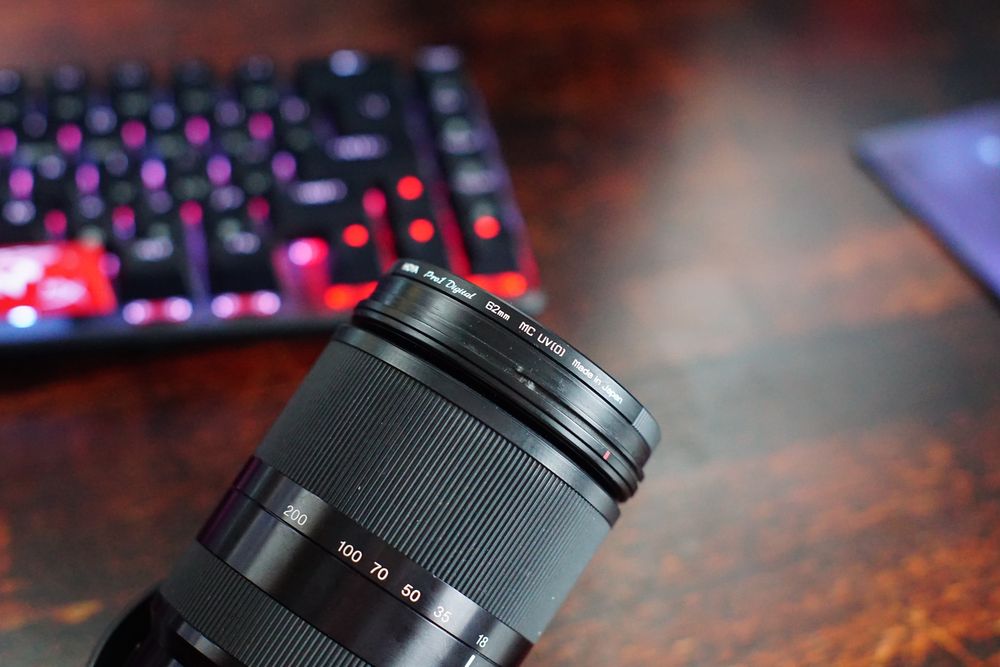 Obiectiv Sony E 18-200mm F3.5-6.3 OSS LE (E-mount) + Filtru UV Hoya