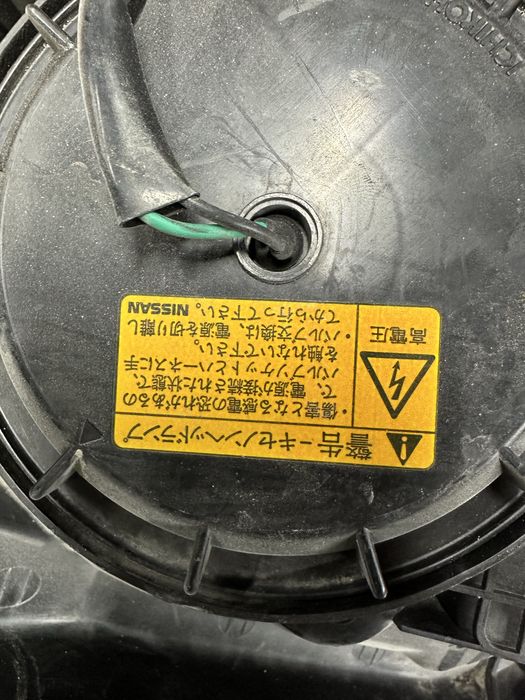 Фара на Ниссан Х