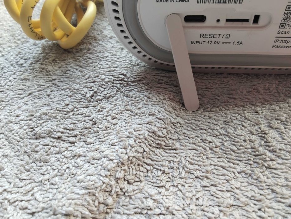 последен модел 5G рутер за сим карти на Иетел-чисто нов