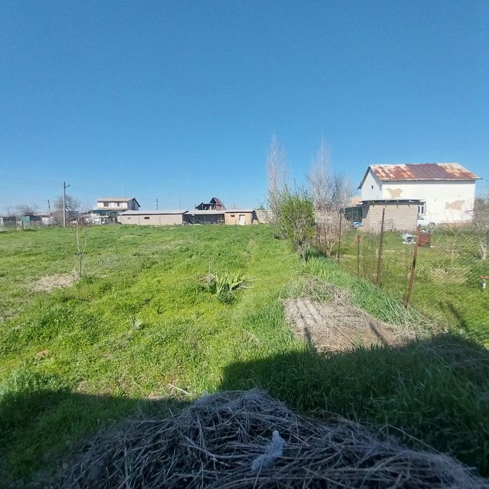 Дала ховли сотилади.