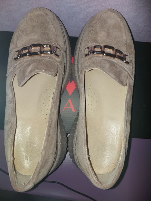 Дамски обувки лоуфъри