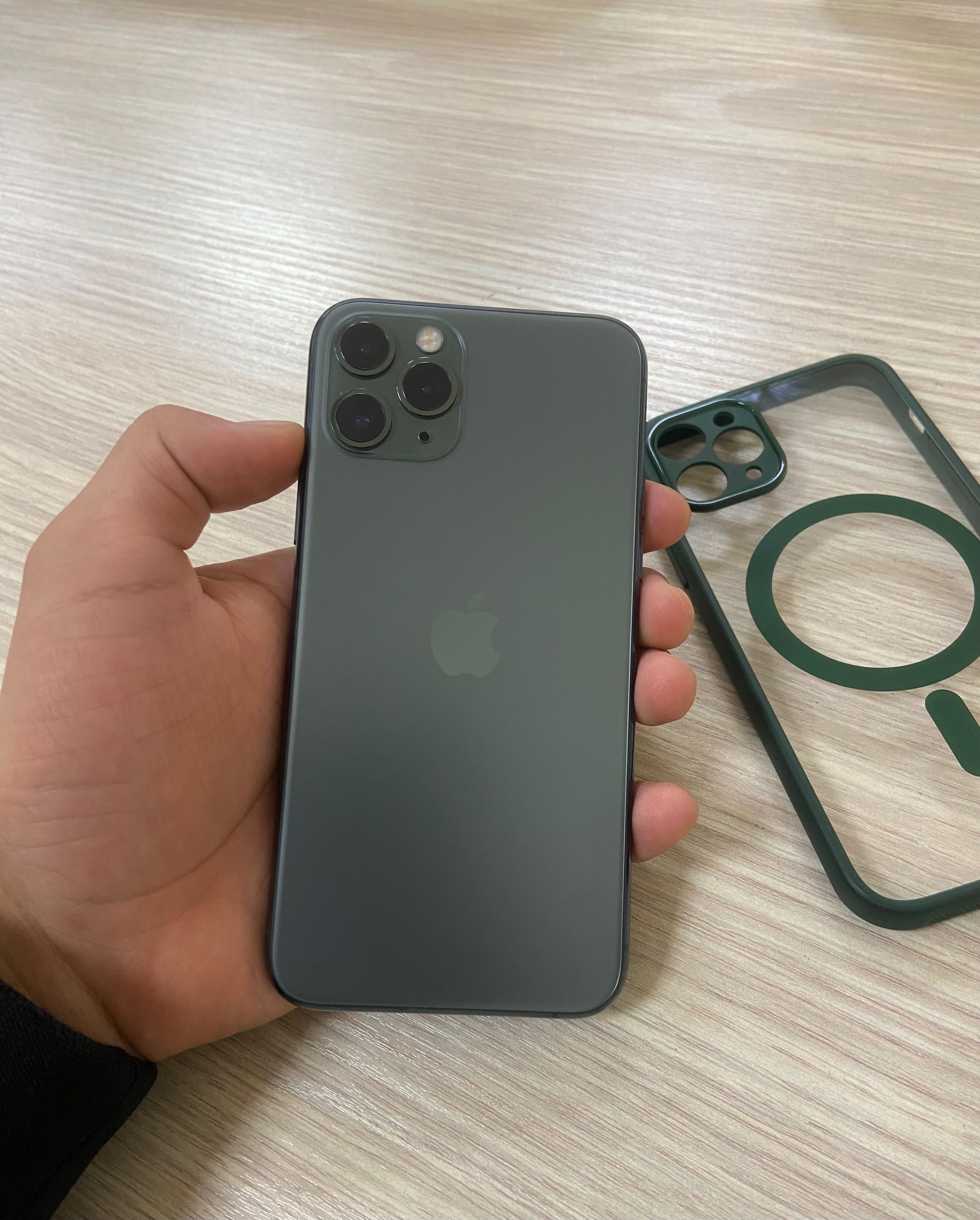 IPhone 11 pro Ll/A ideal: 330 у.е. - Мобильные телефоны Янгиюль на Olx